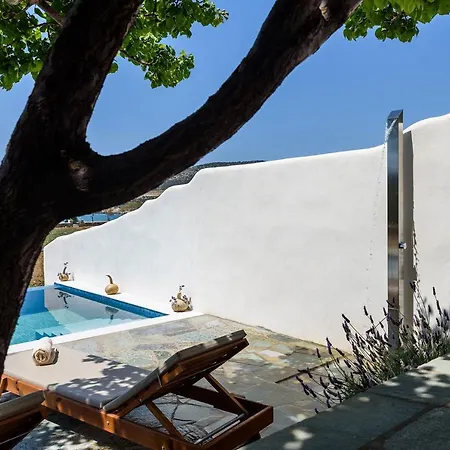 Seaside Glyfa Paros