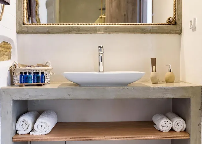 Seaside Glyfa Paros *